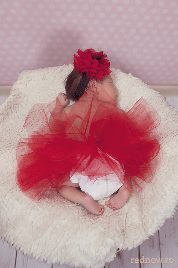 Mayra-newborn-rednow-photography-30